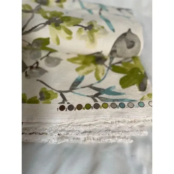 Braemore Gazebo Cloud Fabric‎ cotton/linen, floral/botanical YHL 2.25 yards - Picture 2 of 4